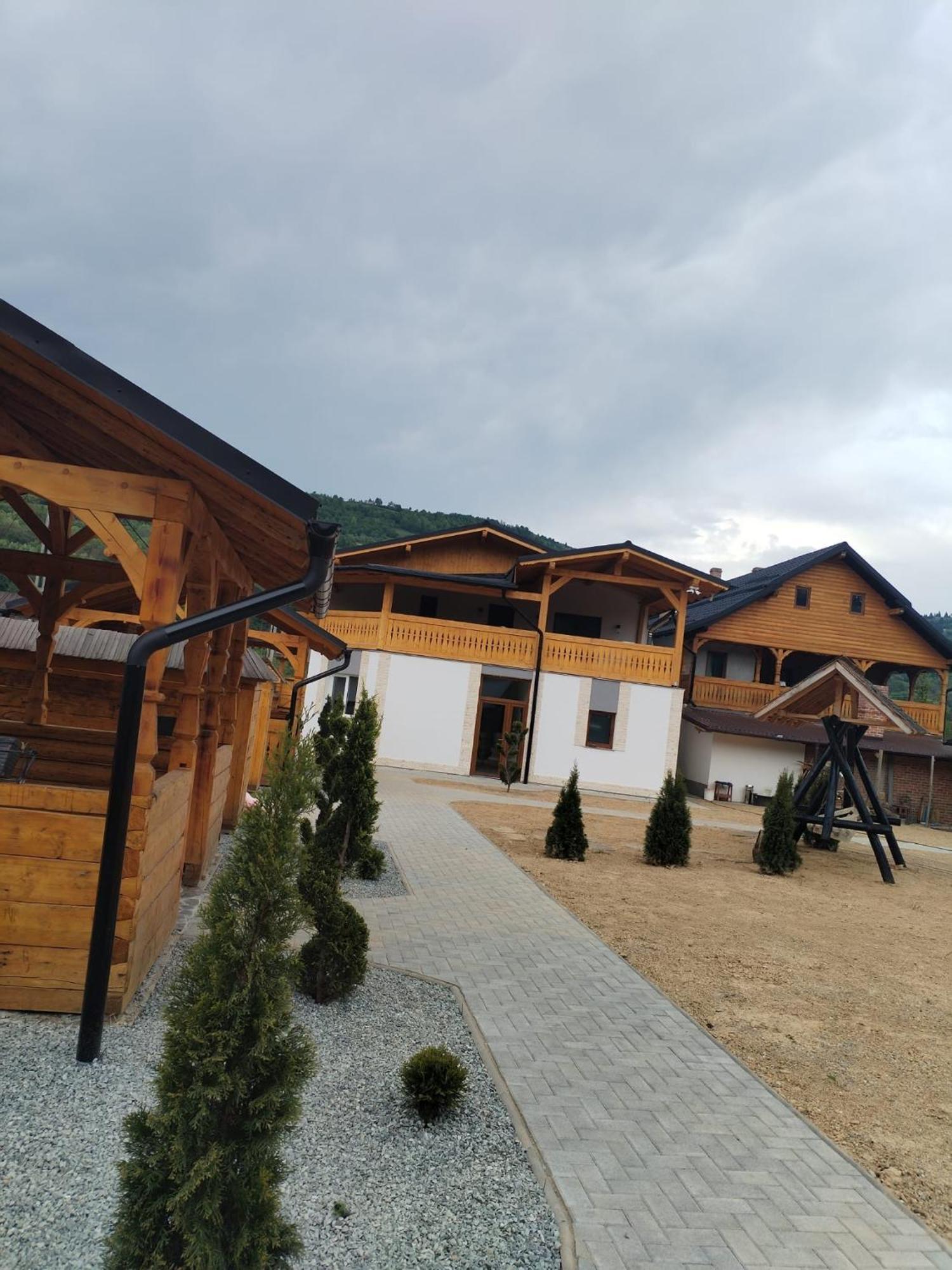 Popasul Din Vale Hotel Moisei Exterior foto